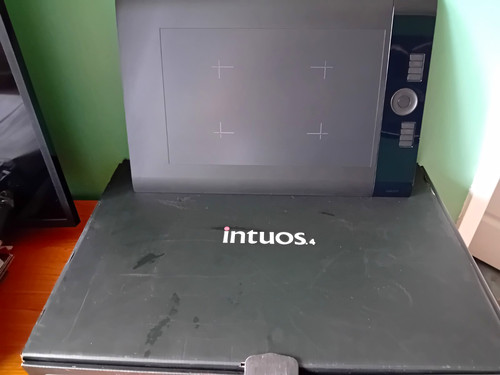 Wacom intuos4 ptk - wacom,